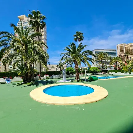 A017- En Primera Línea De La Playa Levante La Fosa Con Garaje Calpe